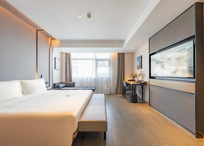 Atour Hotel Kunshan Baoyu Plaza North Changjiang Road